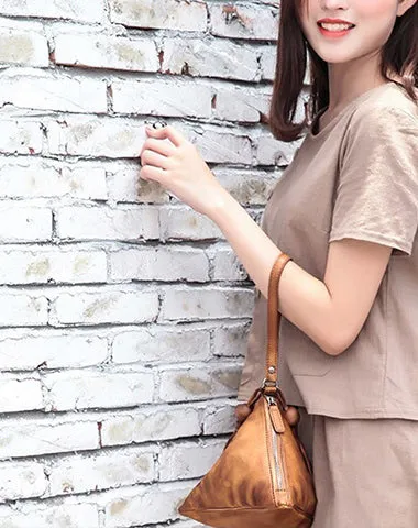 Brown Womens Leather Clutch Wallet Zipper Wristlet Wallet Pyramid Shape Purse for Ladies
