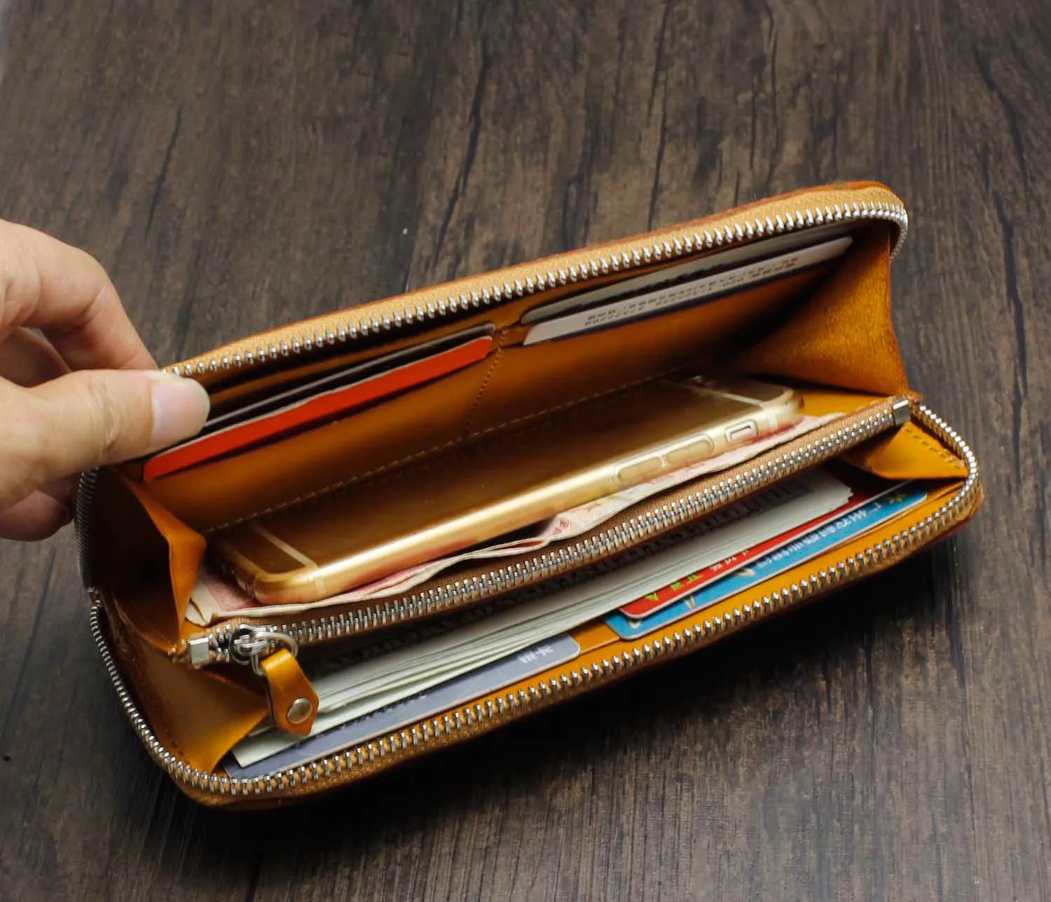 Cool Brown Leather Men's Biker Wallet Biker Chain Wallet Zipper Long Wallet with Chain For Men