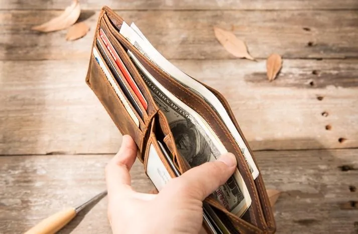 Cool Leather Mens Briaded Small Wallet Bifold Vintage Slim billfold Wallet for Men