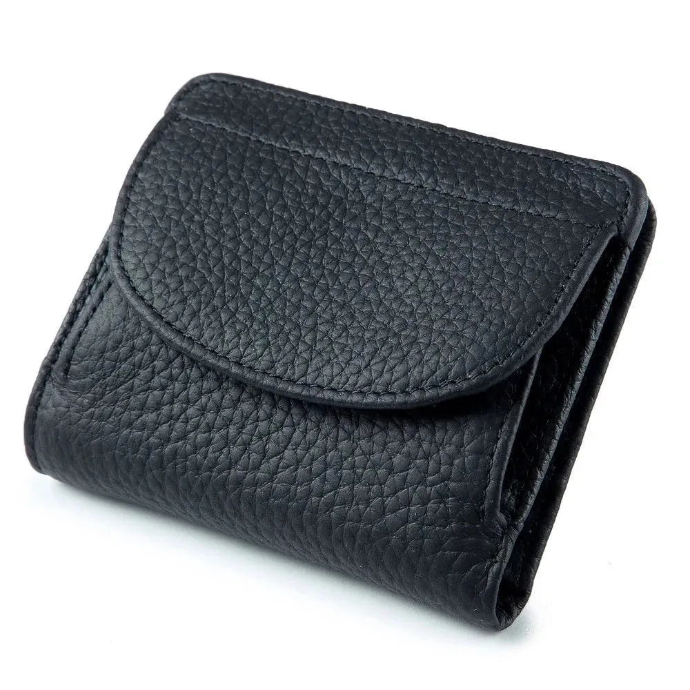 Designer Leather Clutch: Compact Elegance