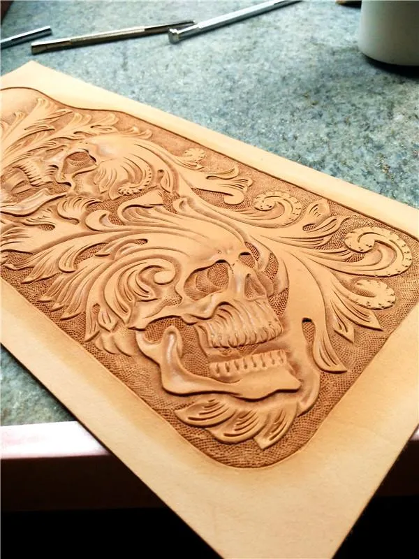 Handmade Leather billfold Tooled Skull Biker Wallet Mens Wallet With Chain Wallet Biker Wallet for Men