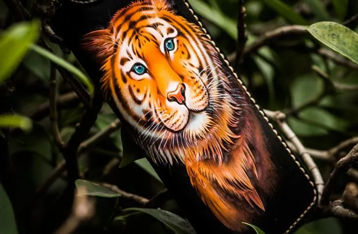 Handmade Leather Men Tooled Tiger Cool Leather Clutch Wallets Long Wallets for Men