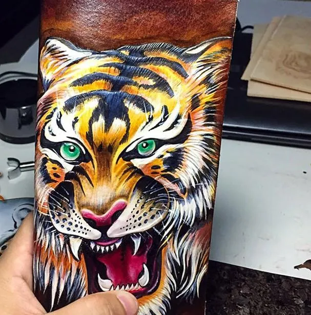 Handmade Leather Tiger Tooled Mens Chain Biker Wallet Cool Leather Wallet Long Phone Wallets for Men