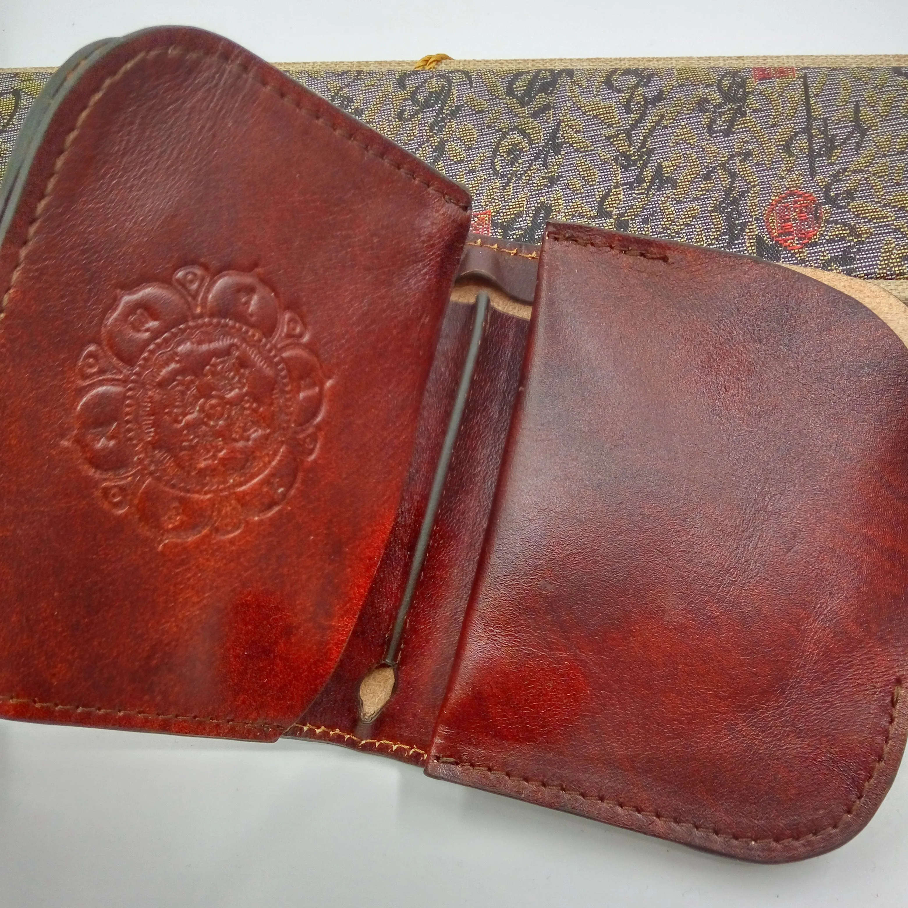 Handmade Leather Tooled Skull Prajna Mens Chain Biker Wallet Cool Leather Wallet Small Wallets for Men