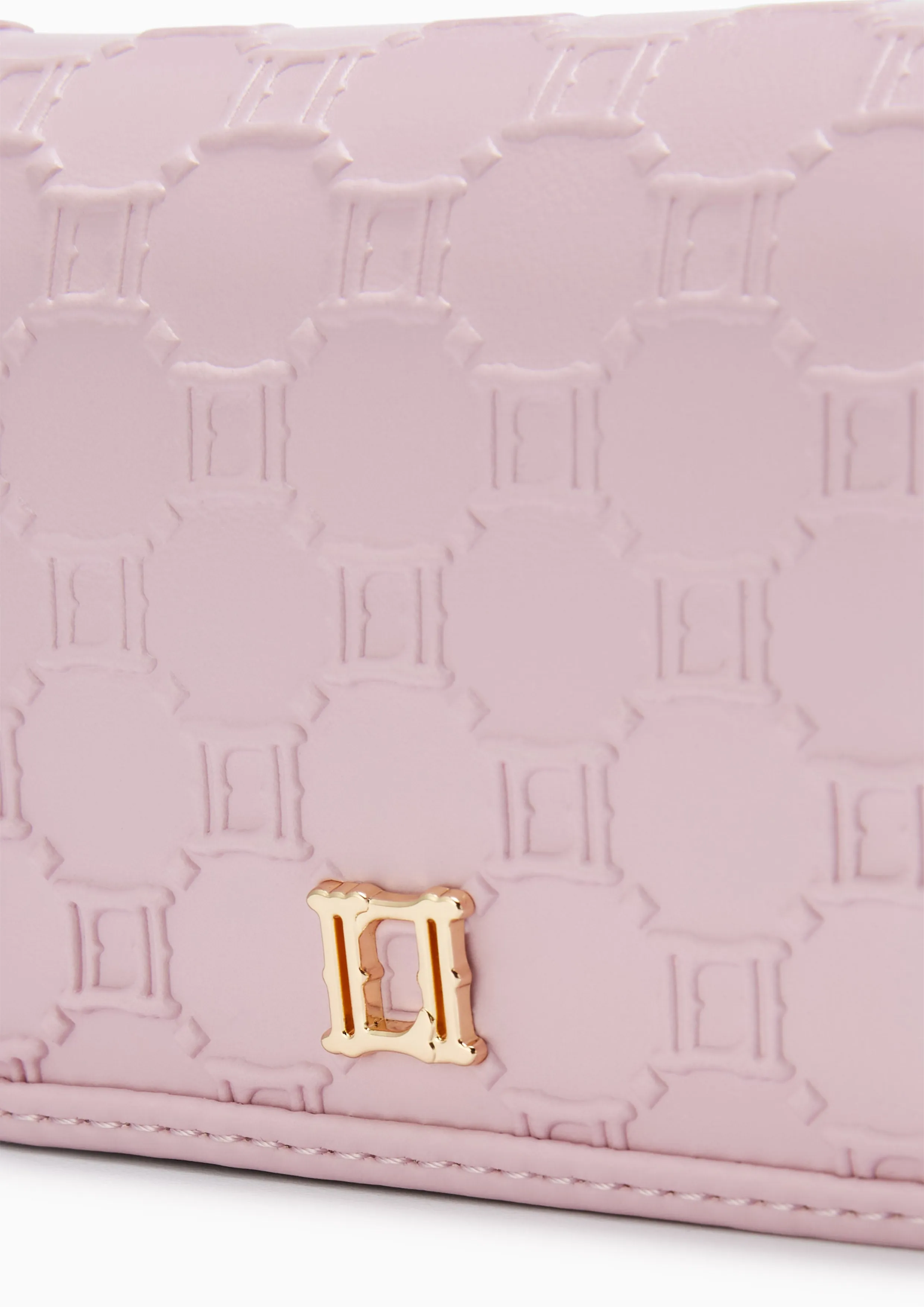 Letitia Short Wallet On Chain Light Pink