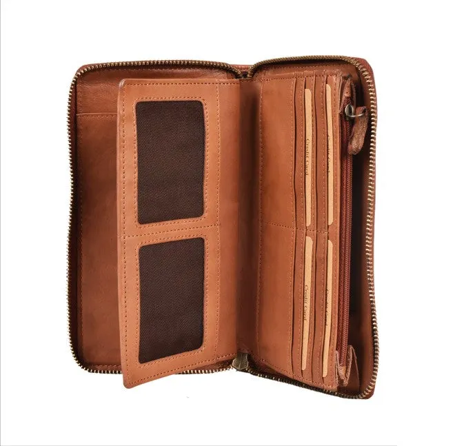 Lilly - The Travel Wallet