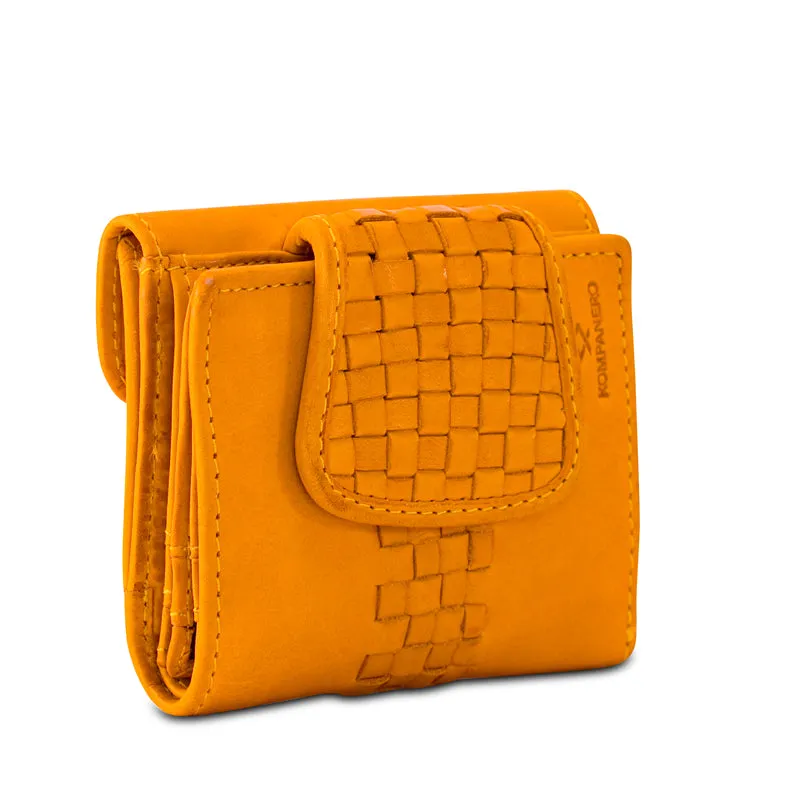 Naomi - The Wallet