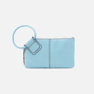 Sable Wristlet In Polished Leather - Stratosphere