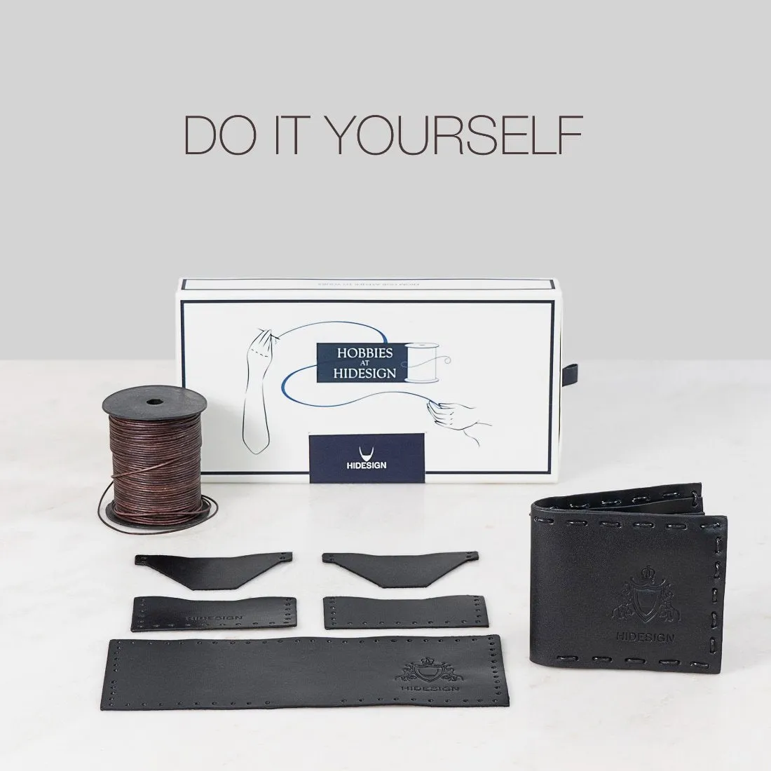 UOMO BI FOLD WALLET - LEVEL 2